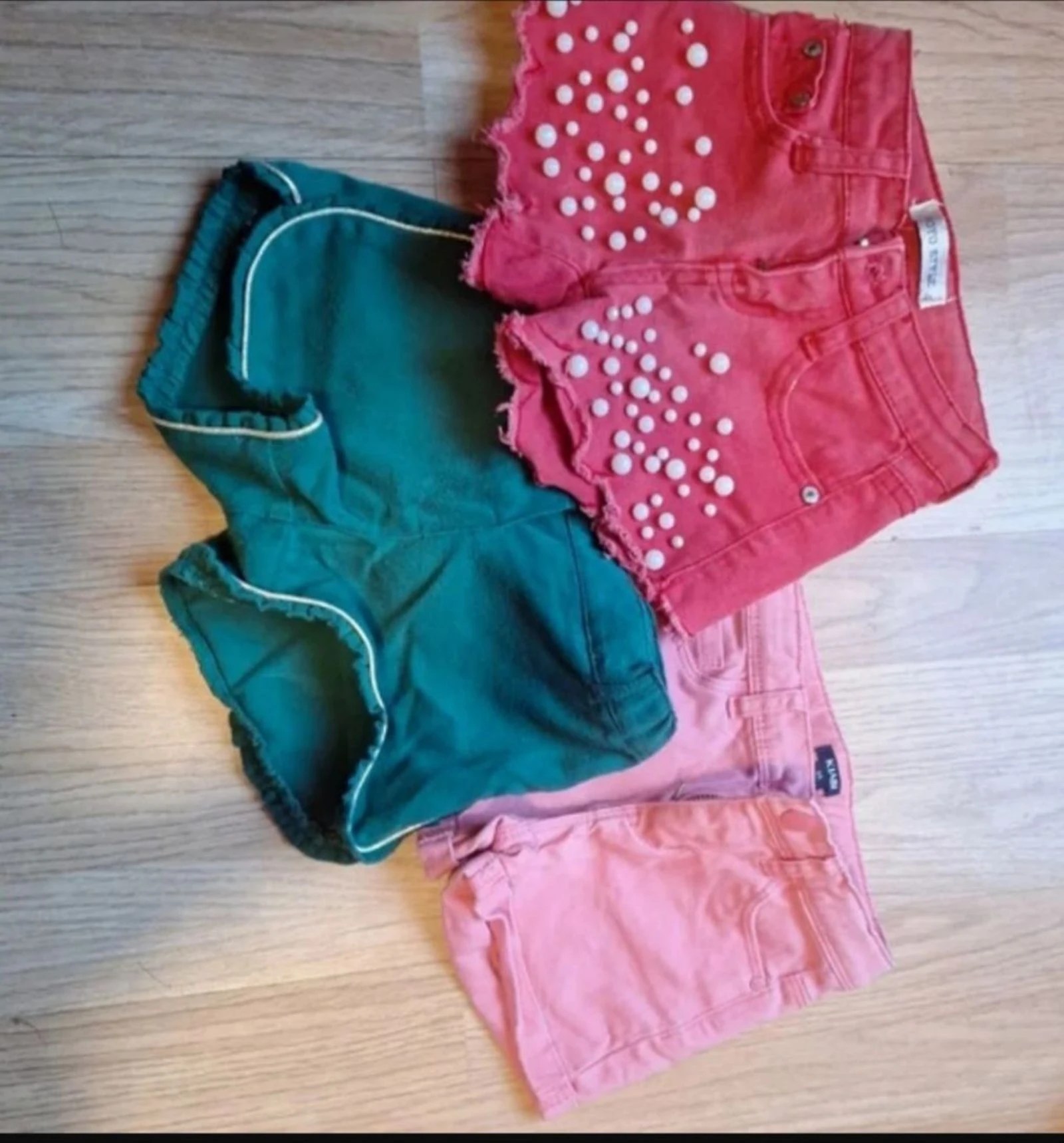Short fille